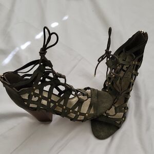 NWOT Women's Olive Green Lace-Up Heeled Sandals. GUESS Sandals.